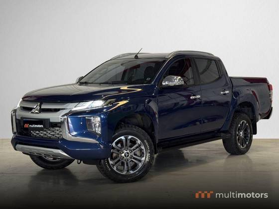 MITSUBISHI L200 TRITON 2.4 16V TURBO DIESEL SPORT HPE-S CD 4P 4X4 AUTOMÁTICO